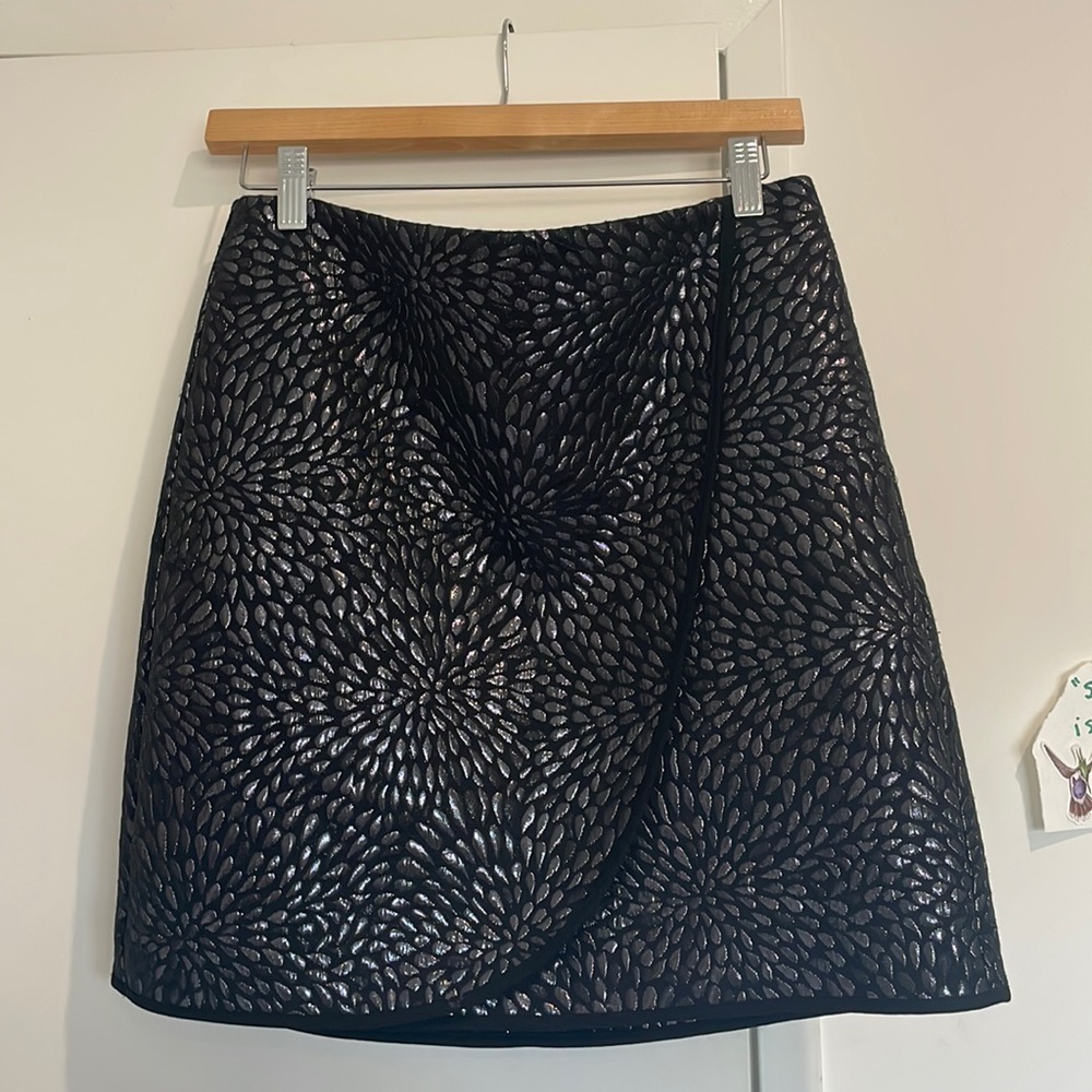 Loft skirt size 10 gorgeous jacquard fabric